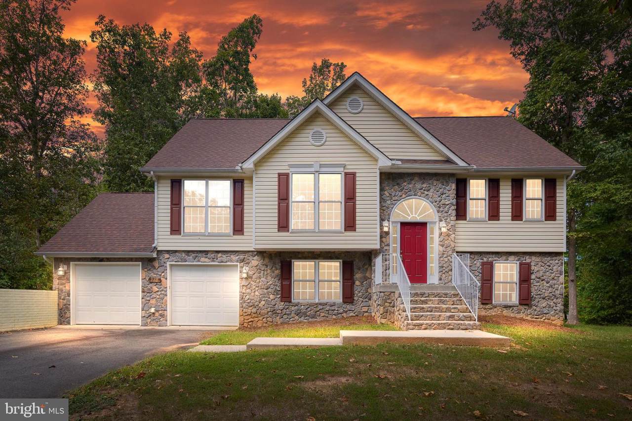 215 Estate Drive - Photo 1