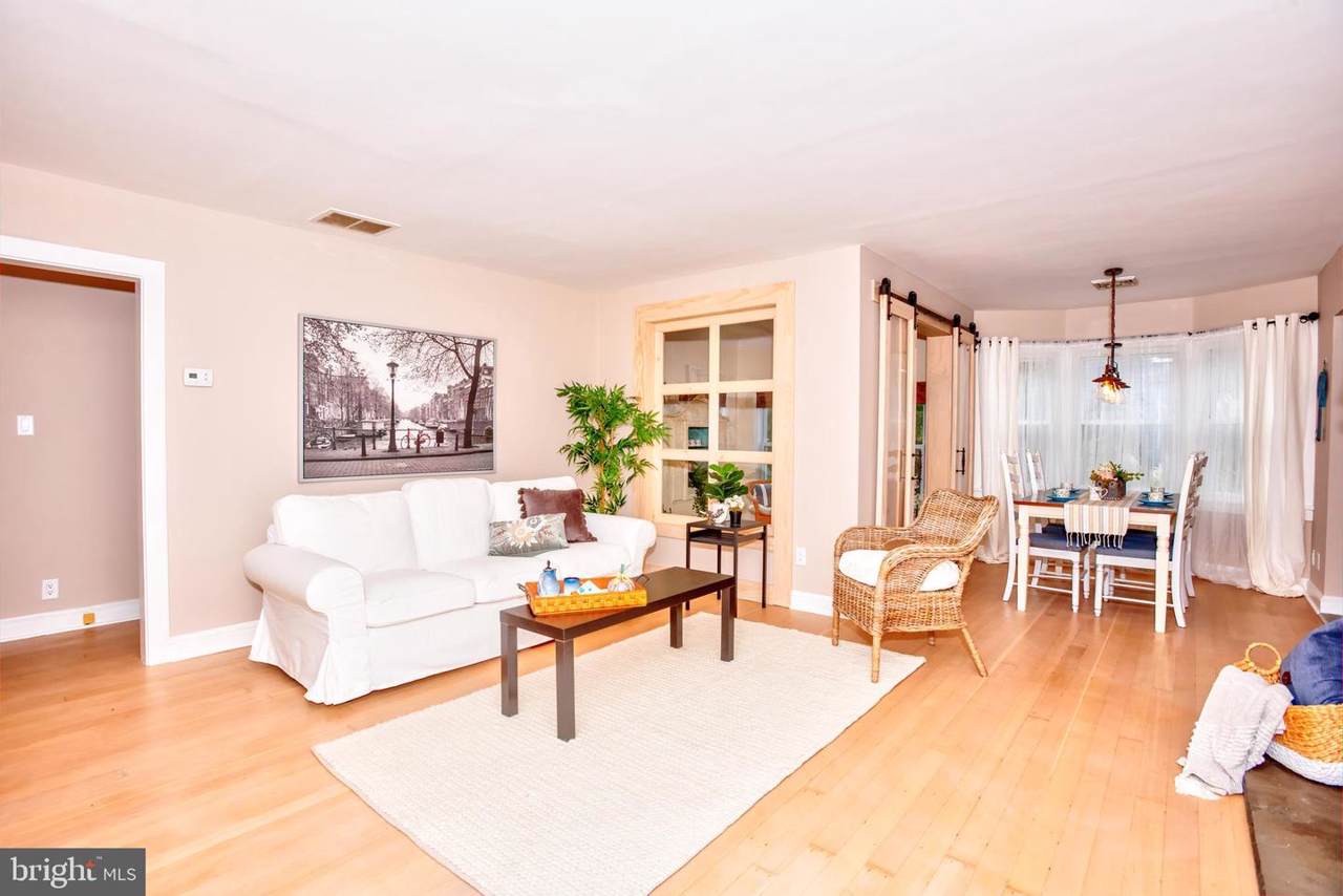 321 Edsam Avenue - Photo 1