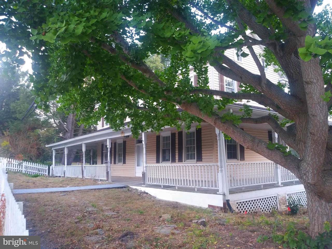 18213 York Road - Photo 1