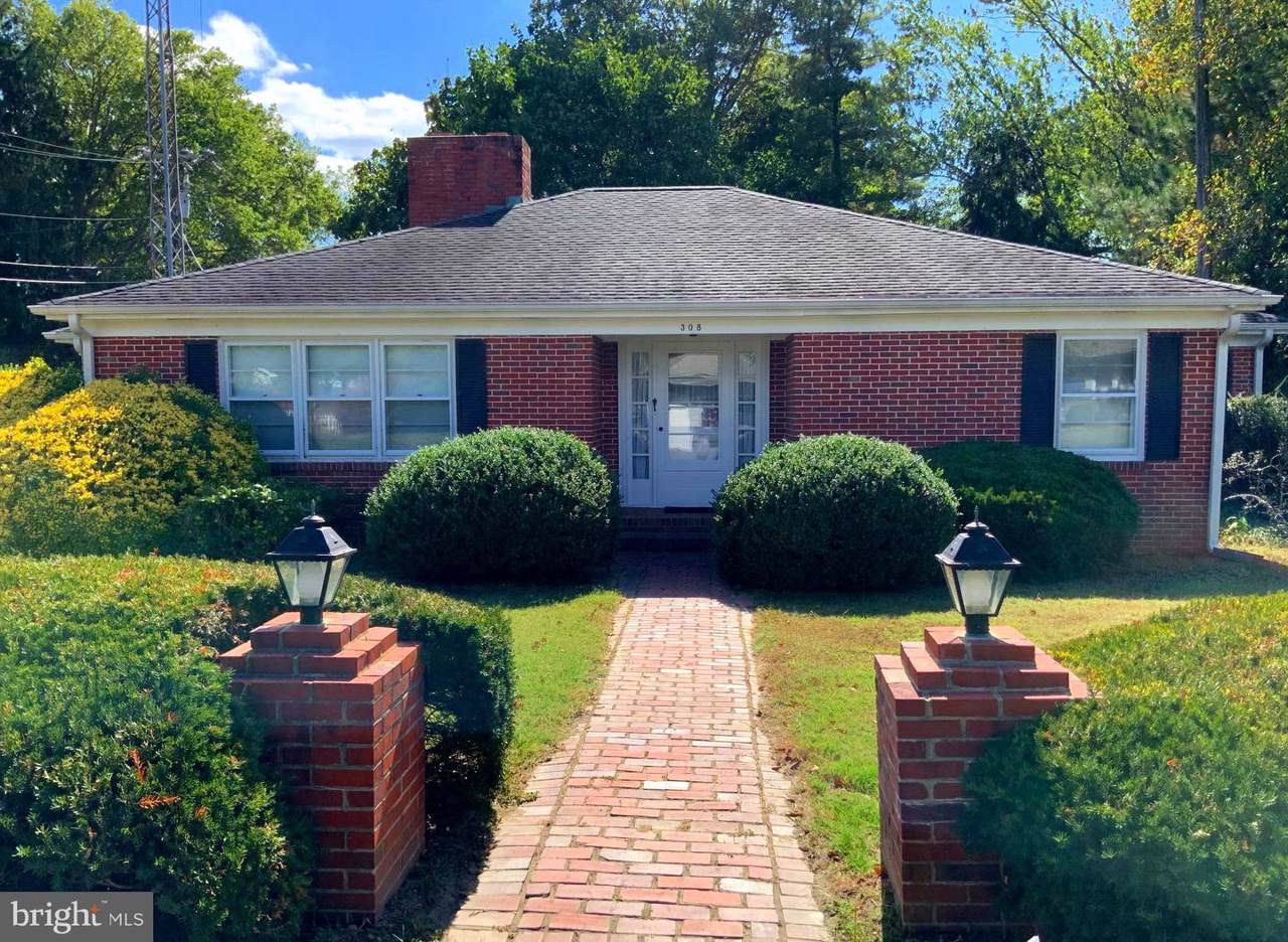 308 Carter Avenue - Photo 1