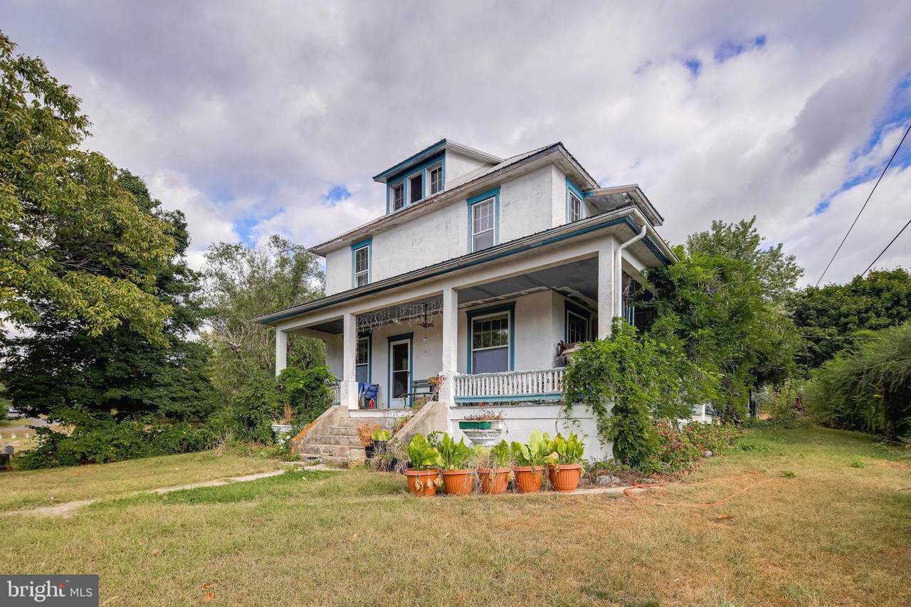 20920 Twin Springs Drive - Photo 1