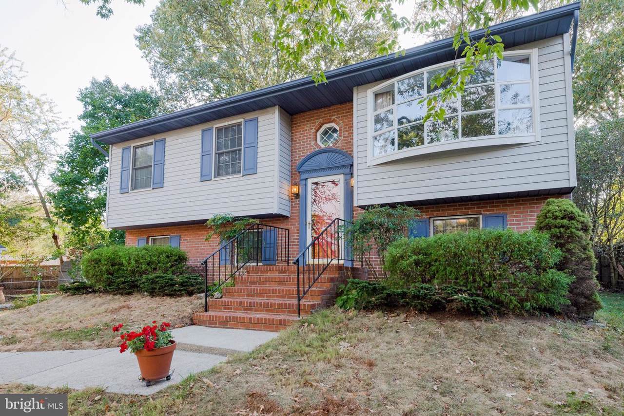 710 Whitneys Landing Drive - Photo 1