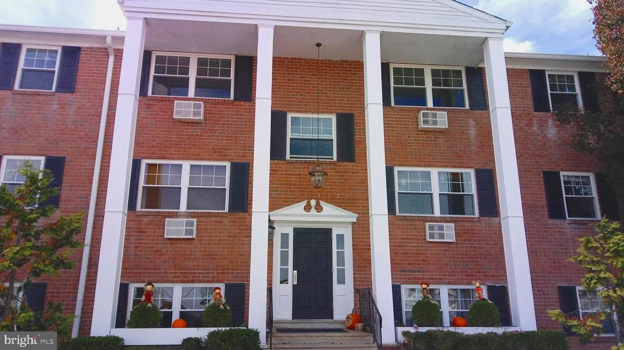 105 Runnymede Avenue - Photo 1