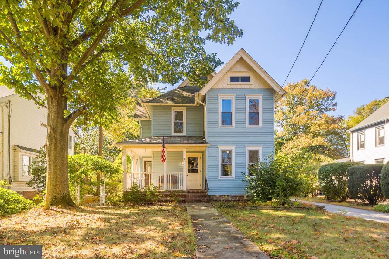 118 8TH Avenue - Photo 1