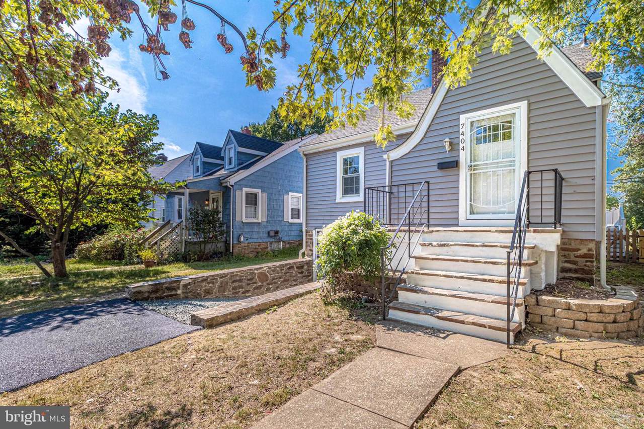 7404 Park Drive - Photo 1