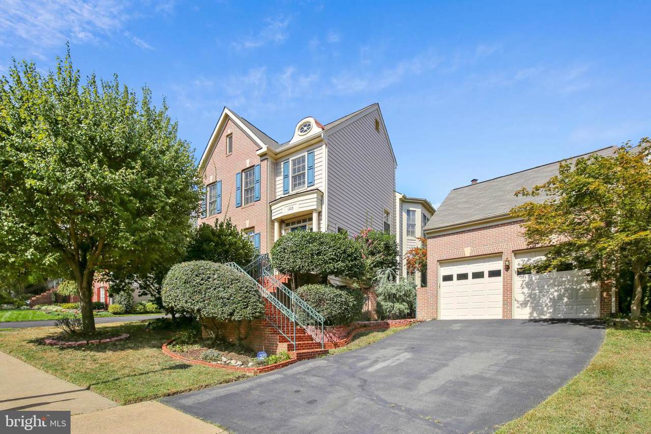 1203 Dartmouth Road - Photo 1