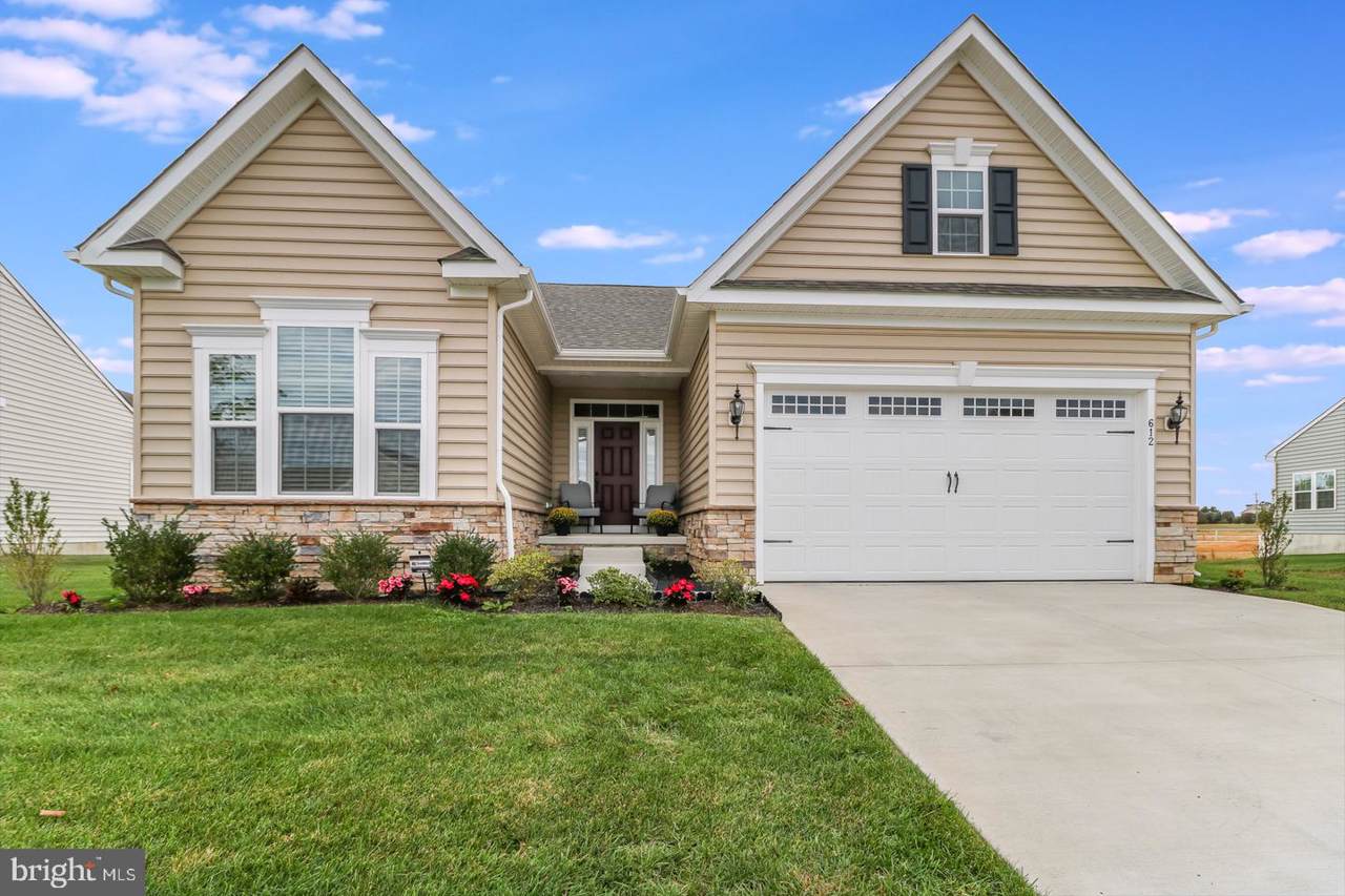 612 Swansea Drive - Photo 1