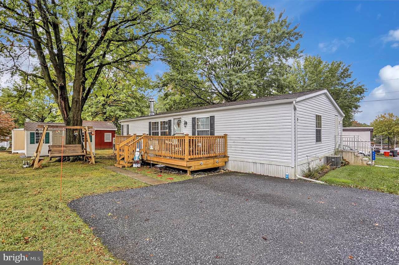 111 Nancy Boulevard - Photo 1