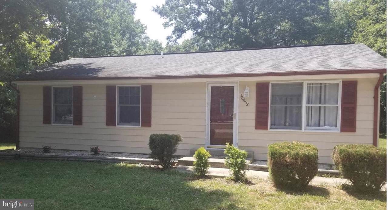 16852 Holly Way - Photo 1
