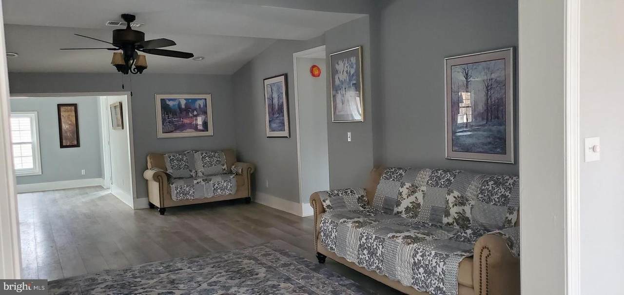 151 Hazelwood Court - Photo 1