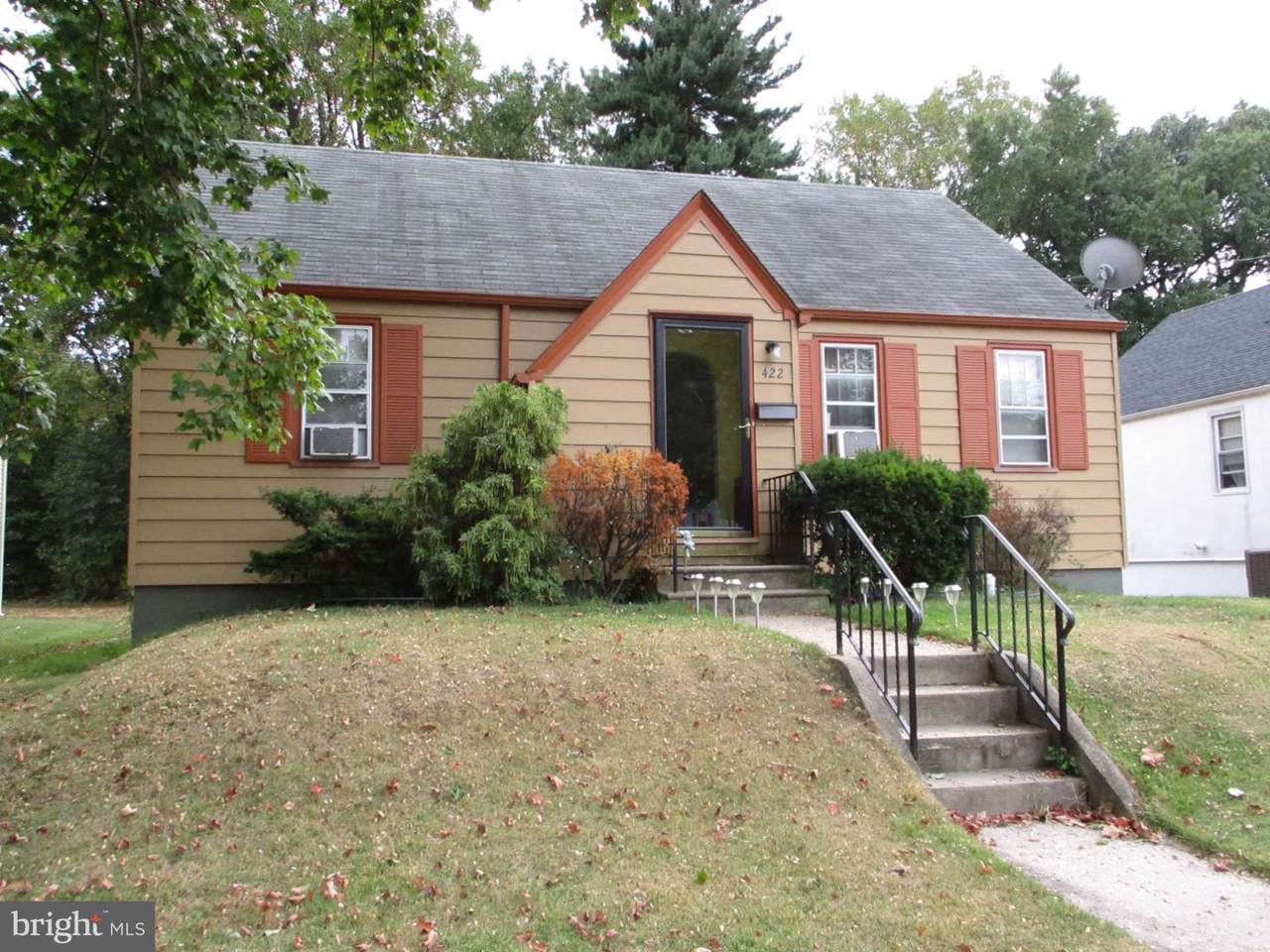 422 Sherwood Avenue - Photo 1
