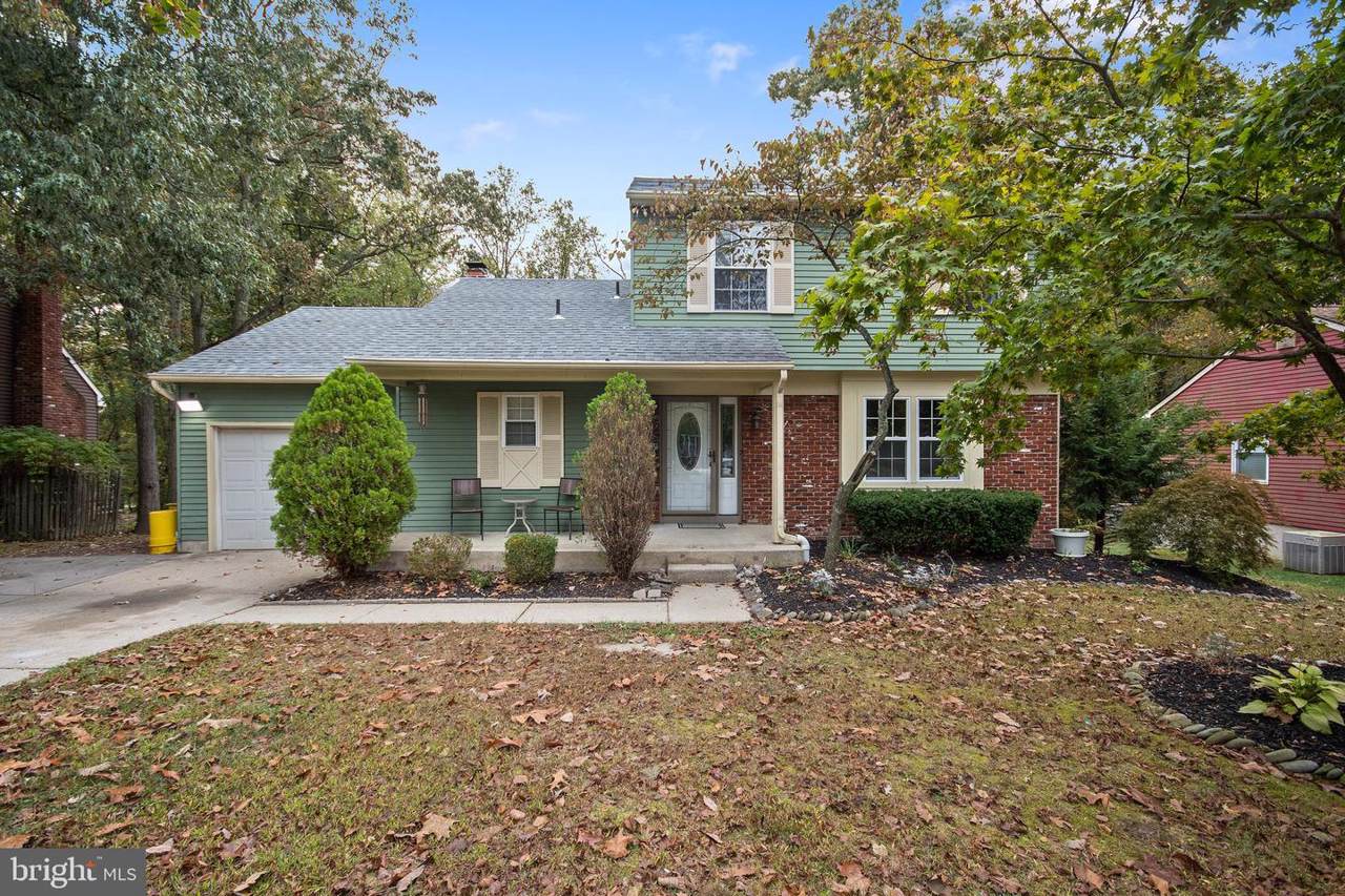 802 Richmond Drive - Photo 1