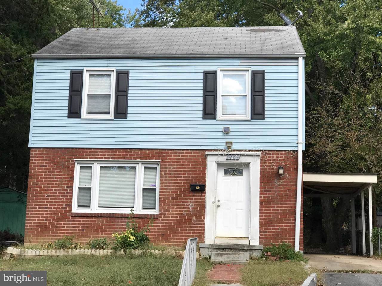 1602 Amherst Road - Photo 1