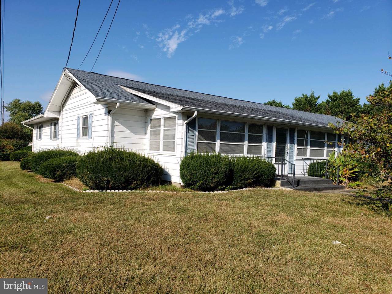 309 Laurel Road - Photo 1