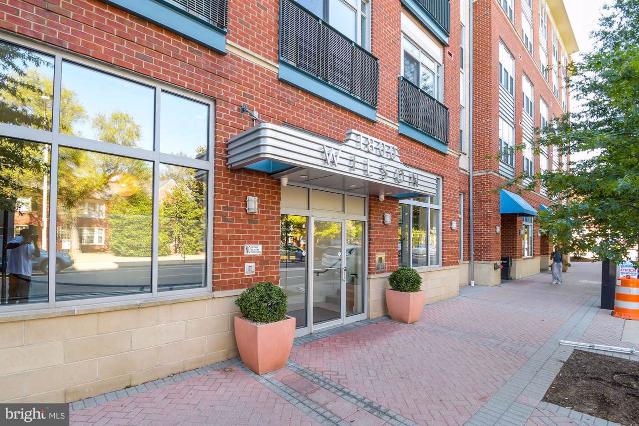 1800 Wilson Boulevard - Photo 1