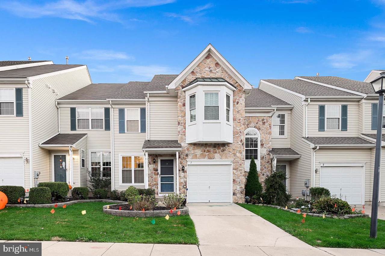 7 Dorset Court - Photo 1