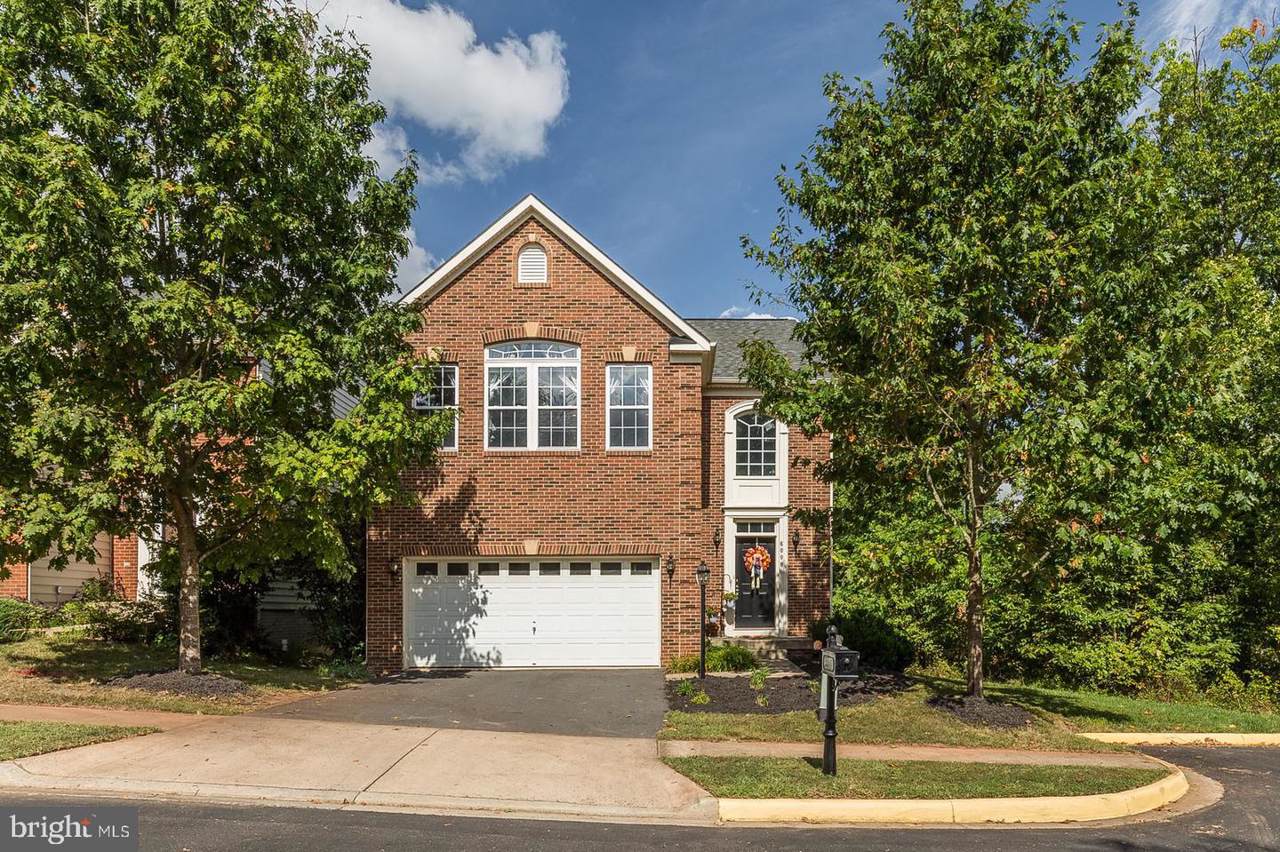 6000 Preswell Court - Photo 1