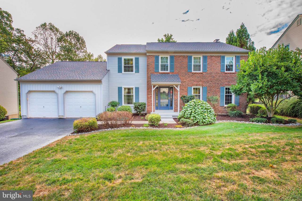 8 Winding Hill Drive - Photo 1