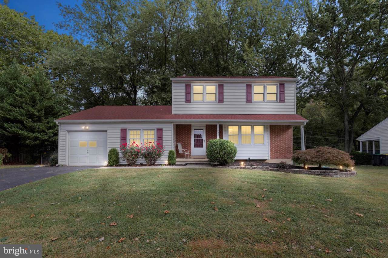 2311 Larkwood Drive - Photo 1