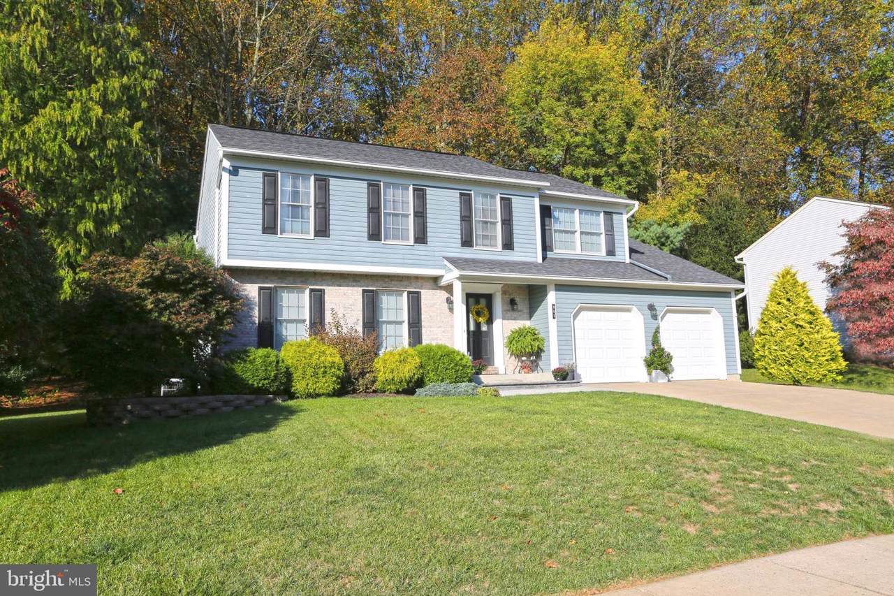 908 Alexandria Court - Photo 1