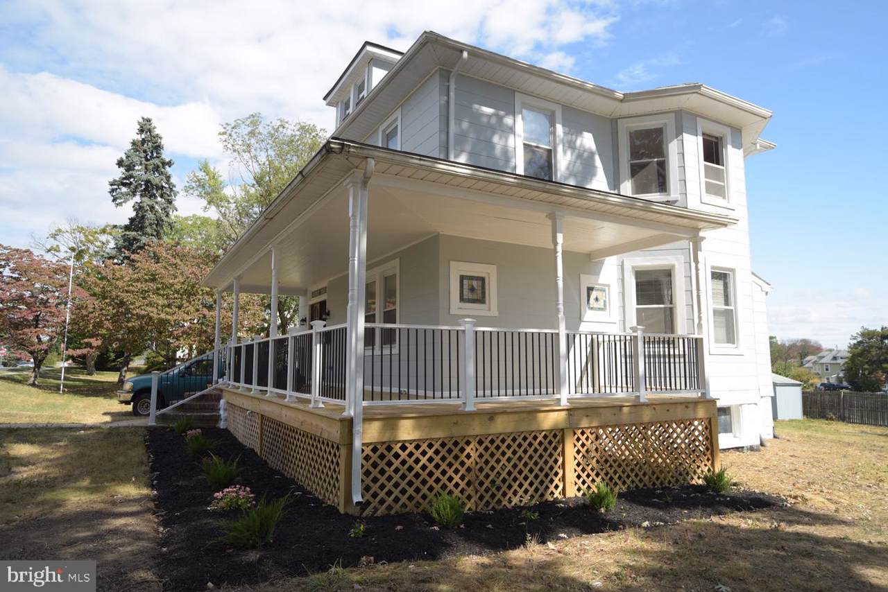 4409 Highview Avenue - Photo 1