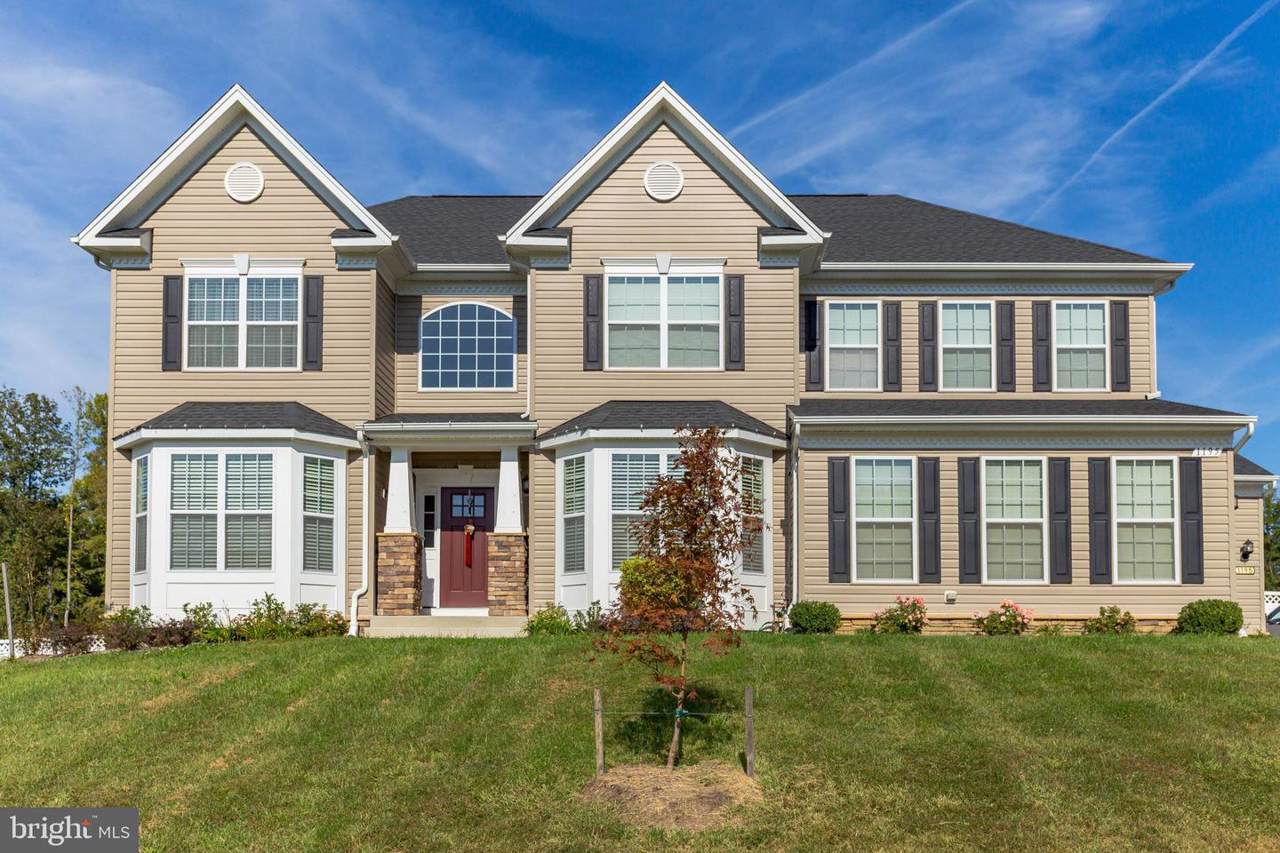 1195 Fairwood Drive - Photo 1