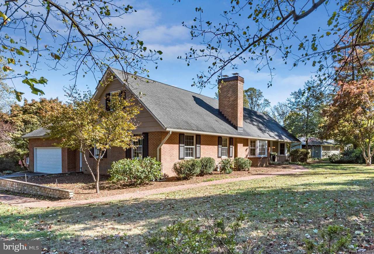 201 Meadowgate Drive - Photo 1