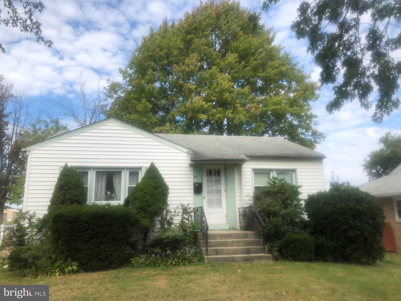 355 Vine Street - Photo 1