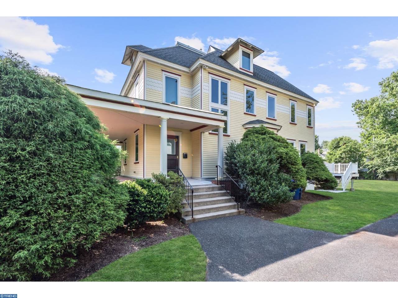 417 Linden Avenue - Photo 1