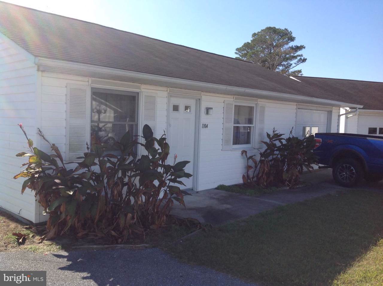 1104 Houston Drive - Photo 1