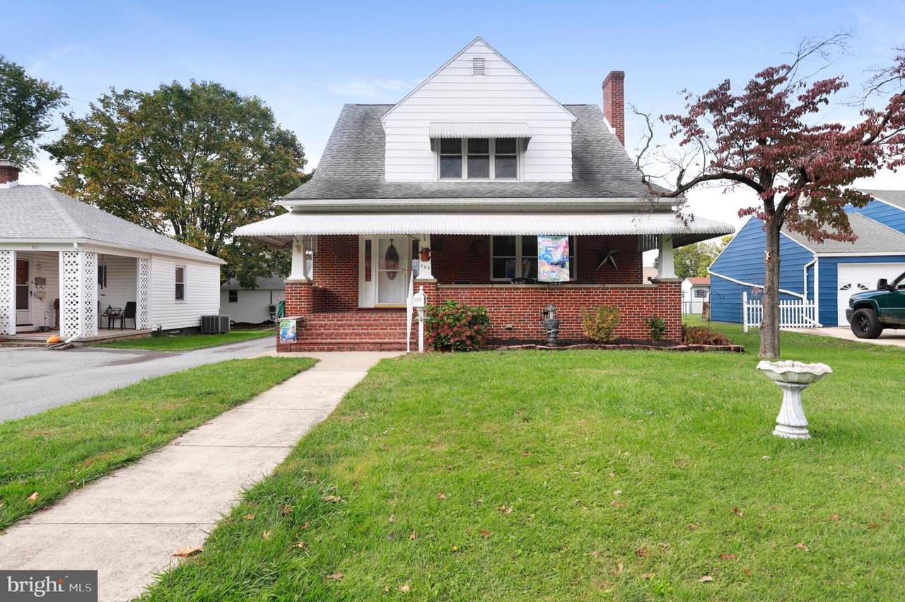 909 Frederick Street - Photo 1