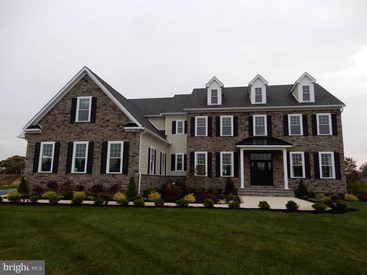 3 Grace Circle - Photo 1