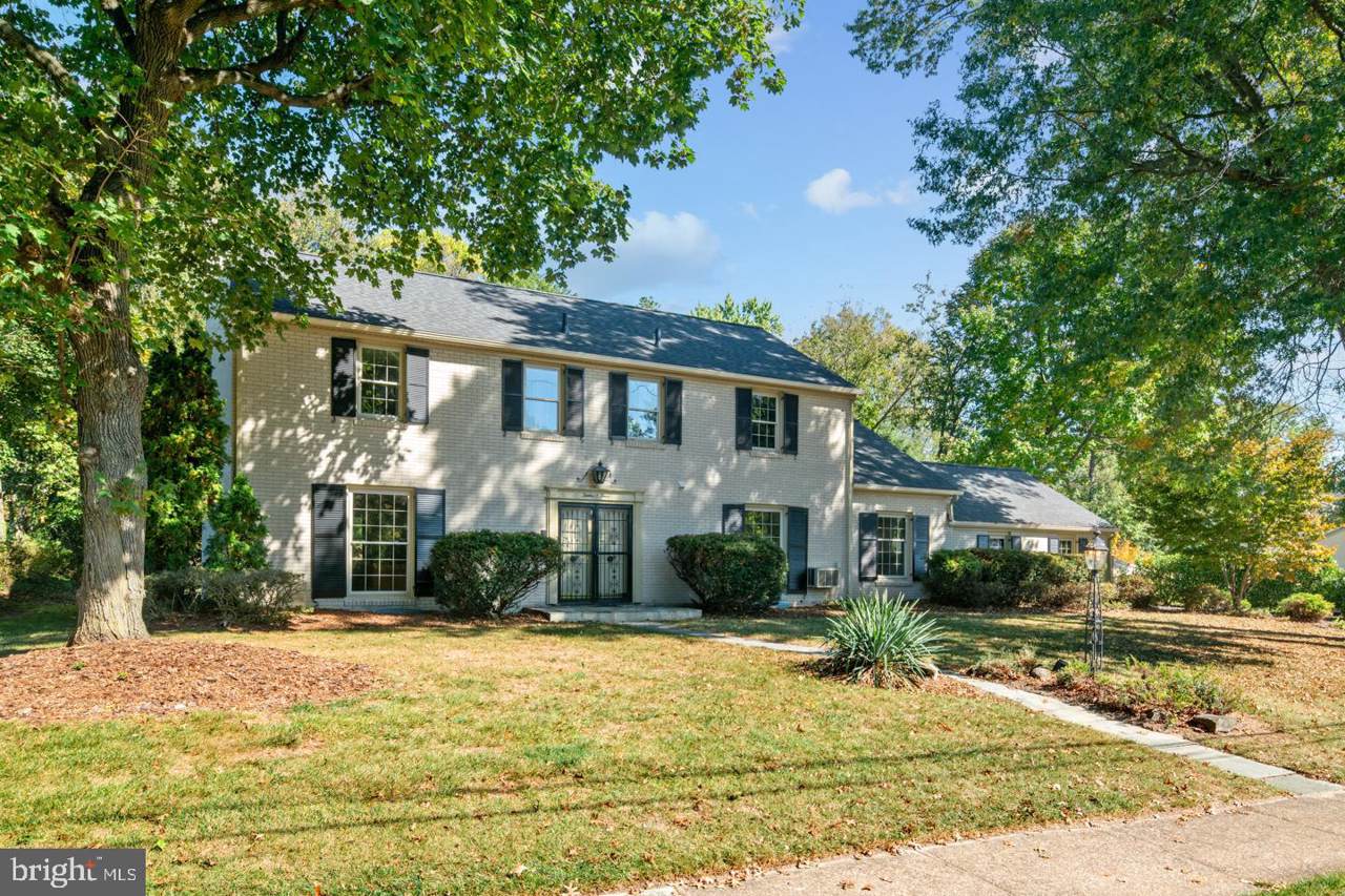 1204 Wallace Drive - Photo 1