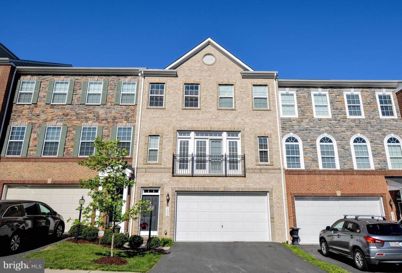 1525 Kinnaird Terrace - Photo 1