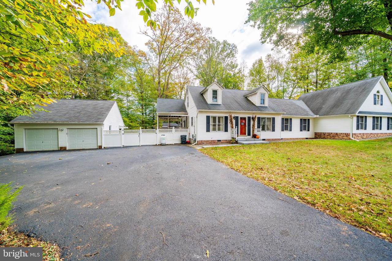 8801 Paris Estates Court - Photo 1