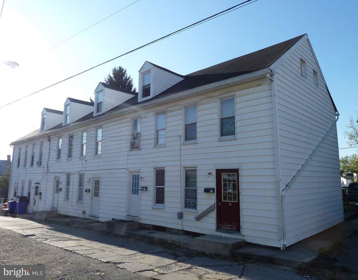 9 Burger Avenue - Photo 1