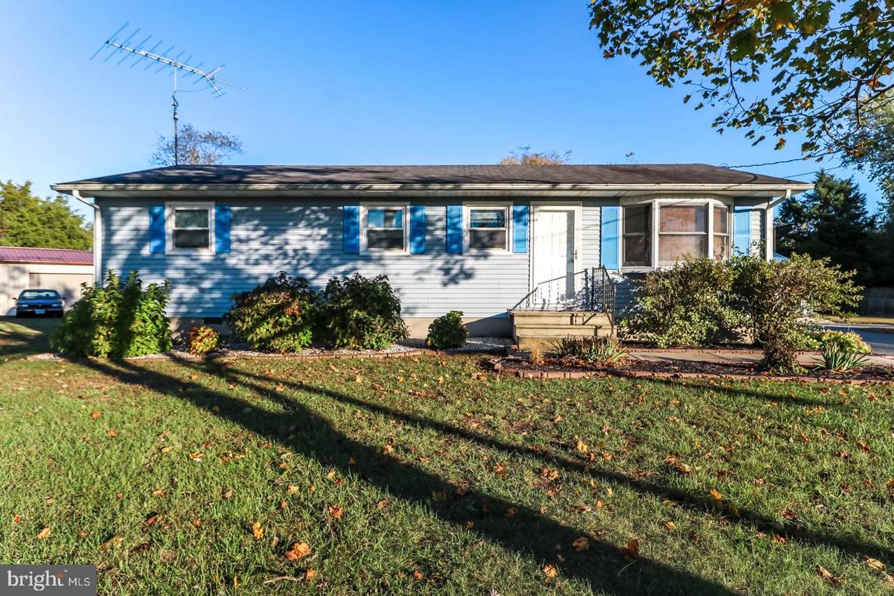 172 Green Briar Road - Photo 1