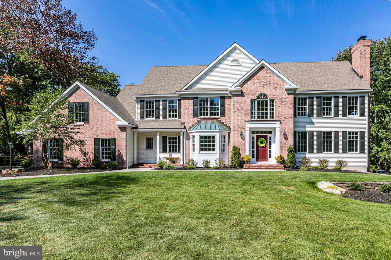 2 Woodlawn Lane - Photo 1