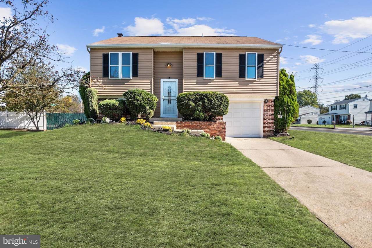 7909 Greenbrier Road - Photo 1