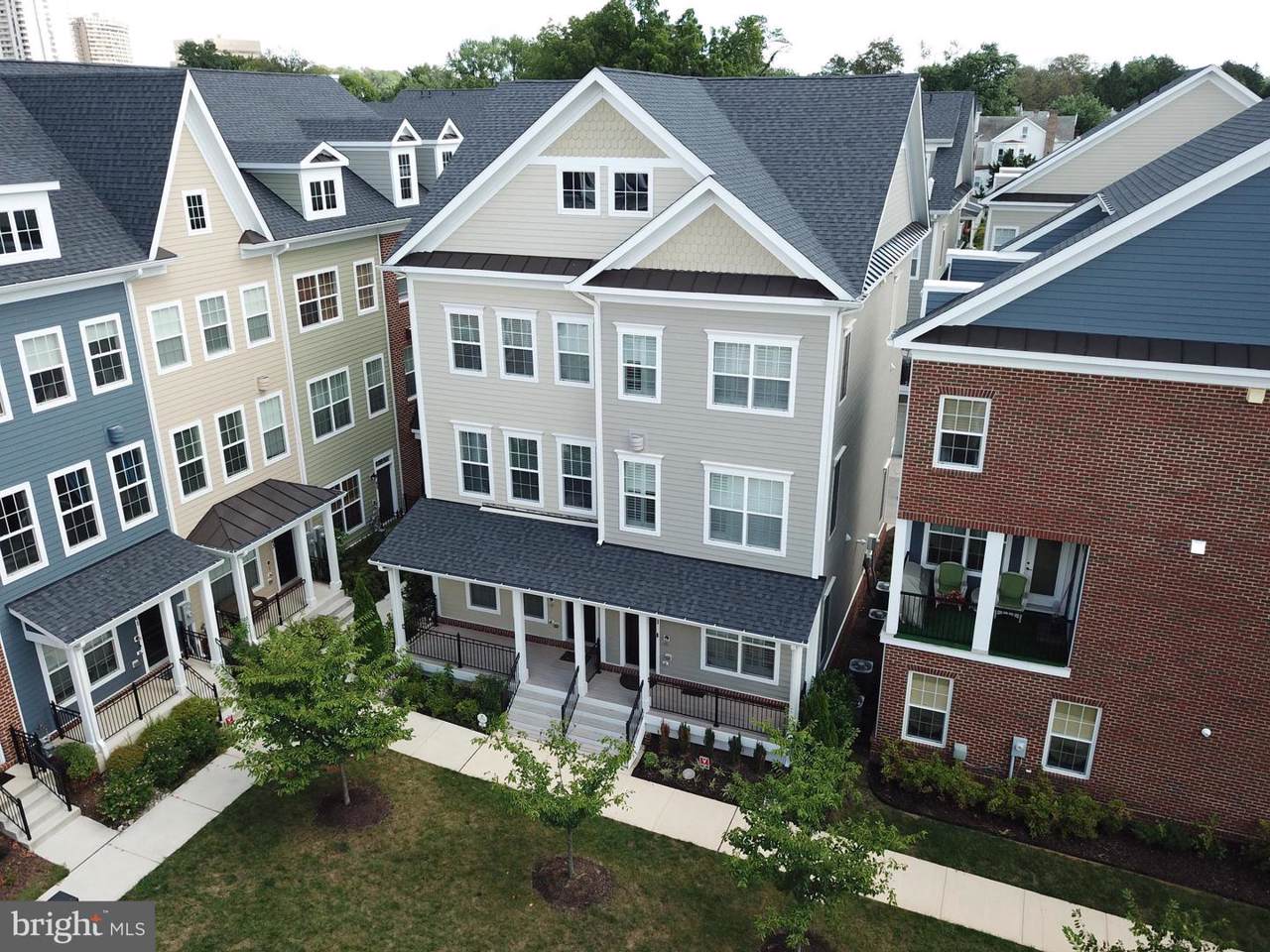 71 Linden Place - Photo 1