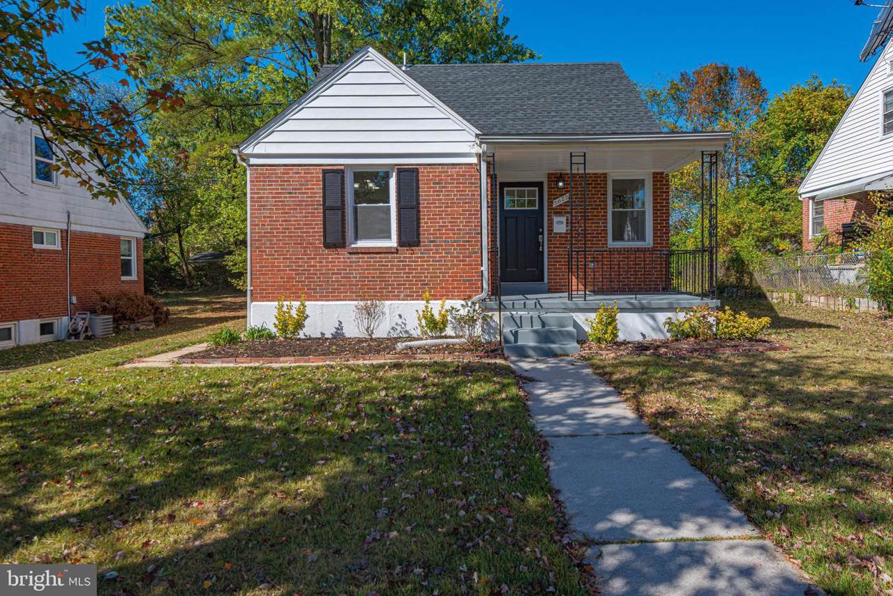 5622 Laurelton Avenue - Photo 1