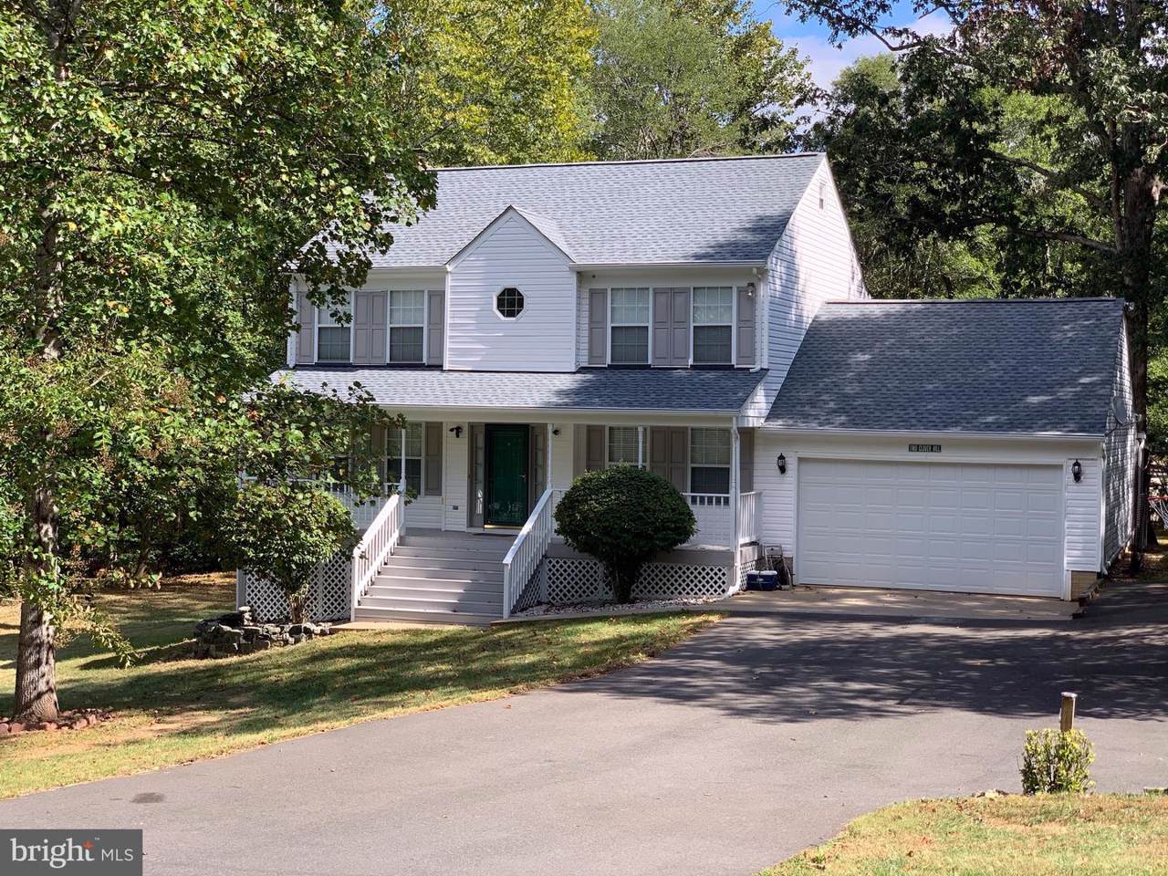 2 Clover Hill Drive - Photo 1