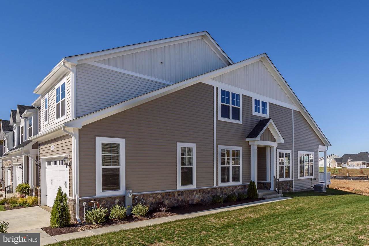 1530 Yellow Sand Lane - Photo 1