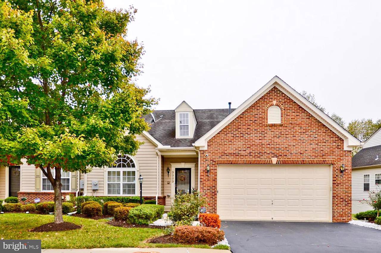 9909 Hillandale Way - Photo 1