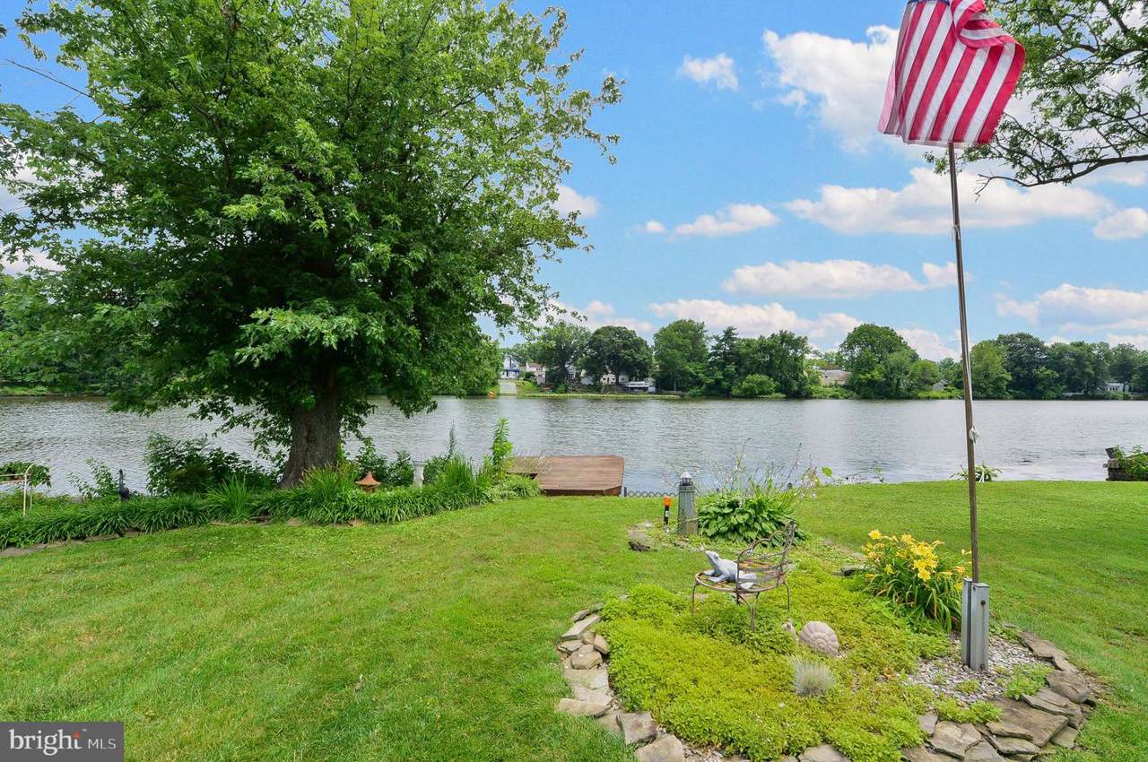 1216 Walnut Avenue - Photo 1