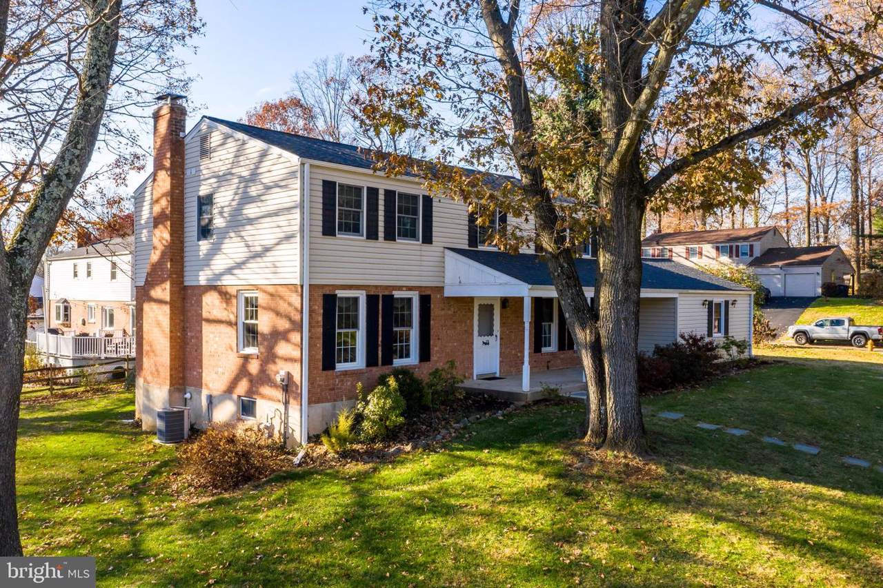 212 Valley Circle - Photo 1