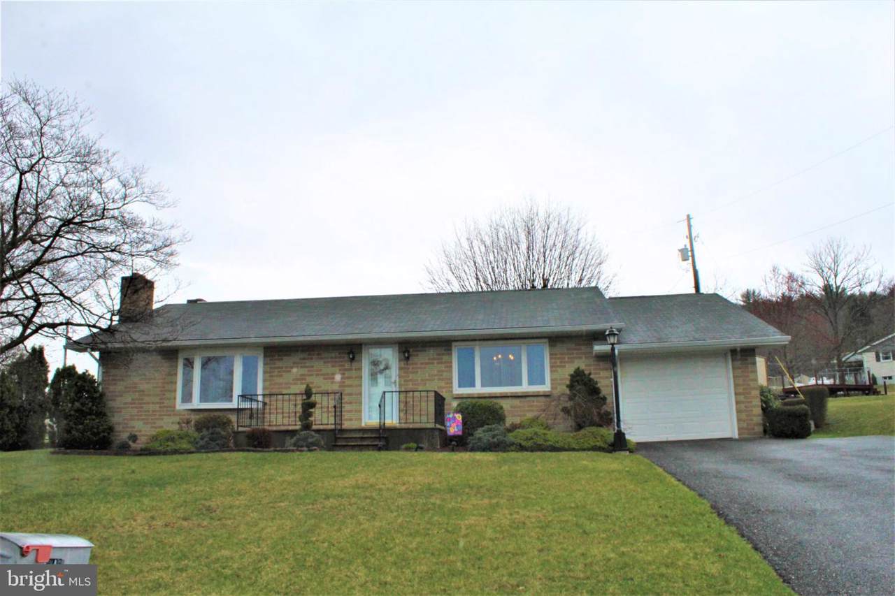 74 Maple Avenue - Photo 1