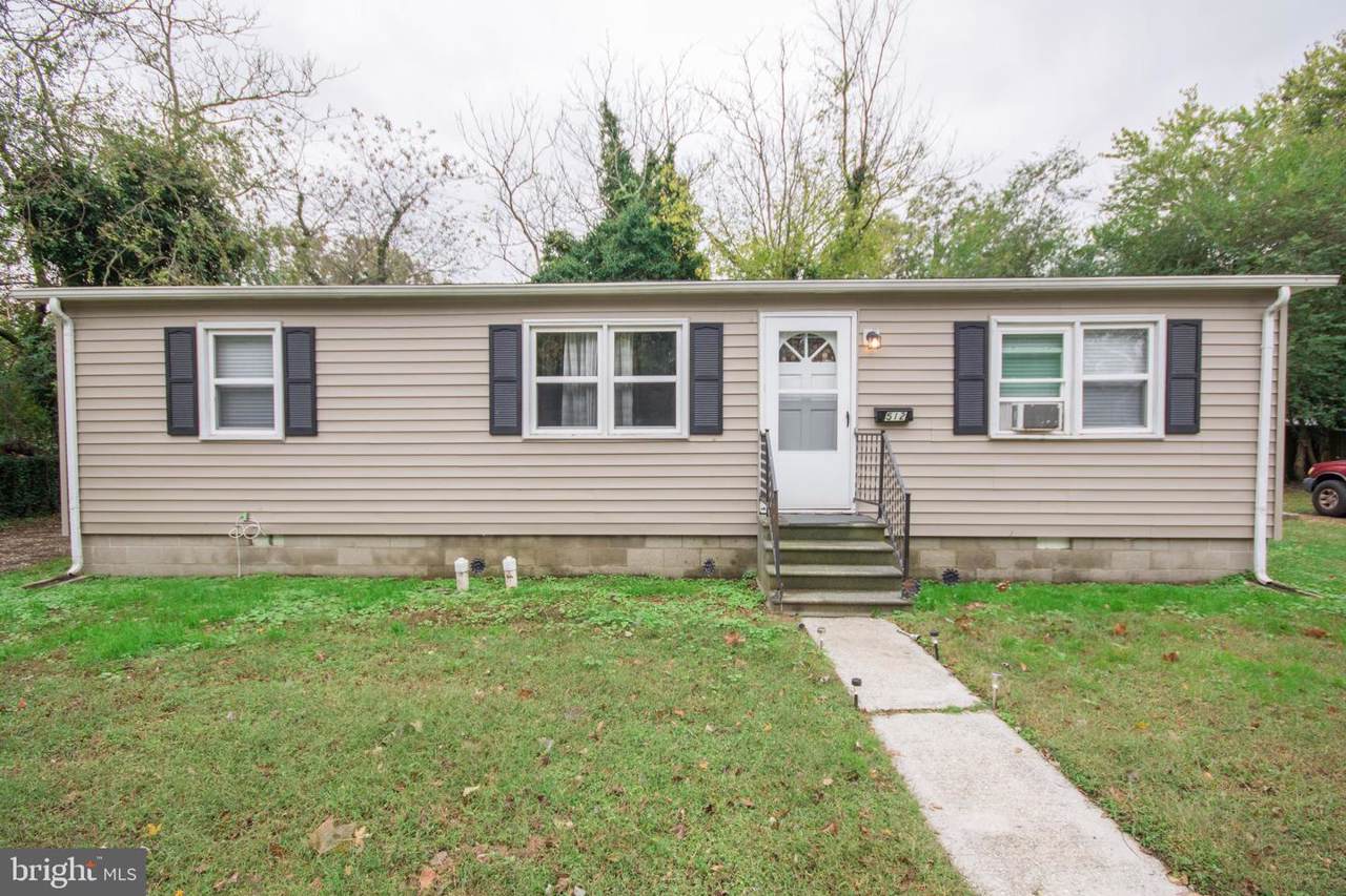 512 Cedar Street - Photo 1
