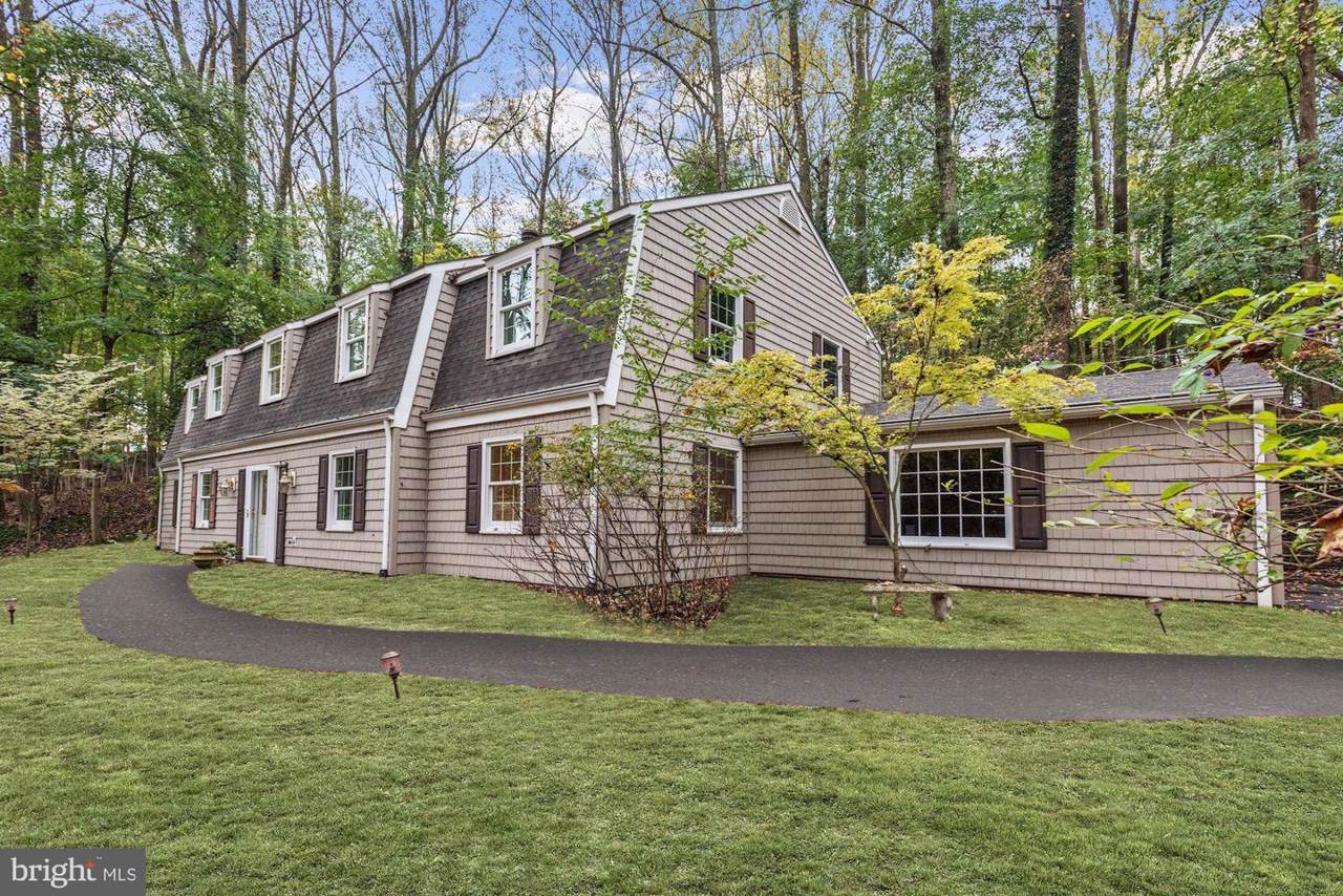 1527 Glencoe Road - Photo 1
