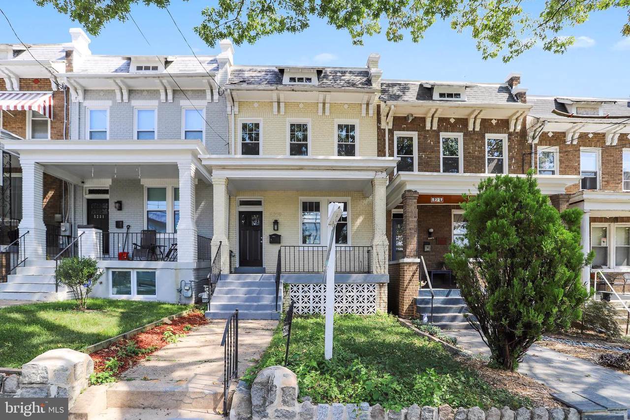 5229 8TH Street - Photo 1